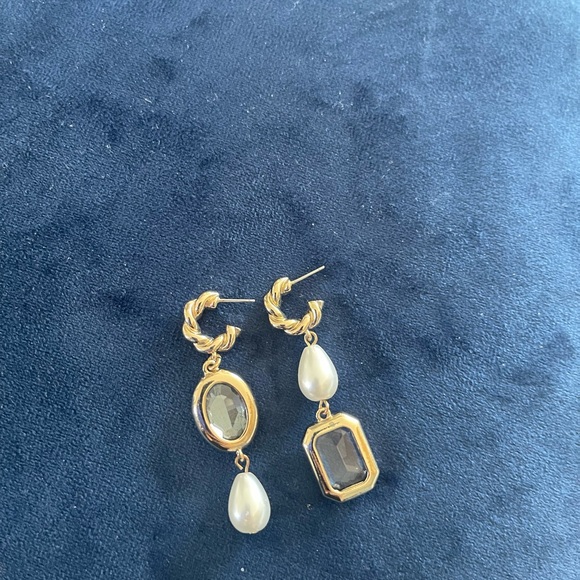 Mignonne Gavigan Leonie Dangle Earrings 2” L good condition beautiful earrings - Picture 3 of 3